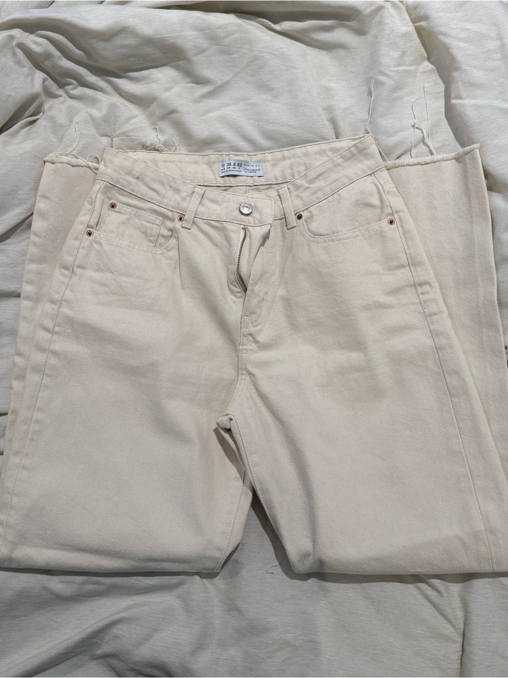 Jeans - Picture 2 of 5